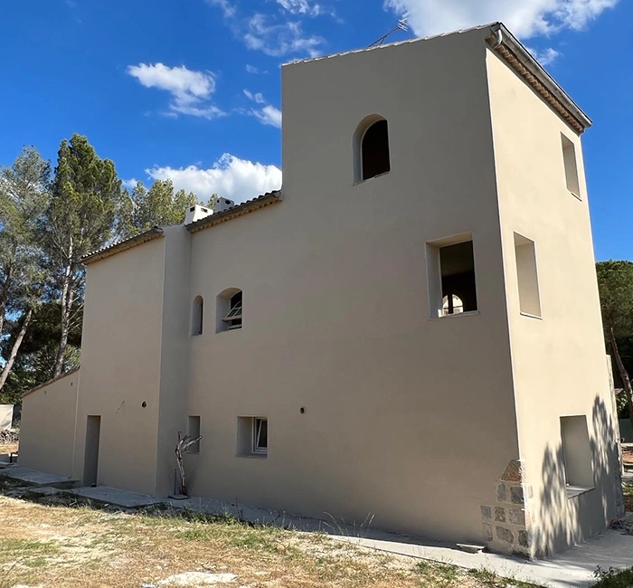 Réparation de joints de pierre sur façade