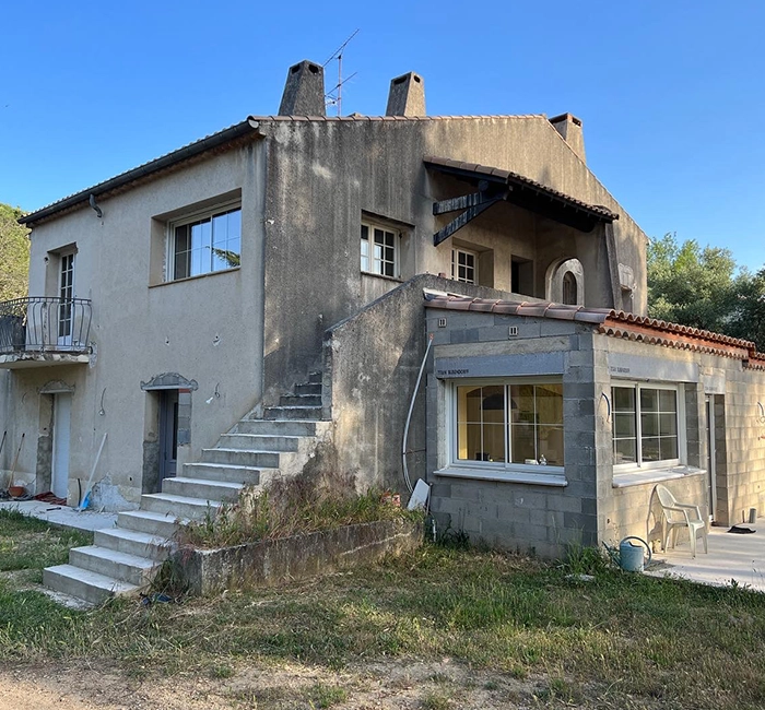 Travaux de réparation des fissures sur façade